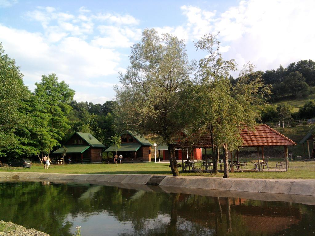 Holiday Homes Biser Lopatnice Lopatnica المظهر الخارجي الصورة
